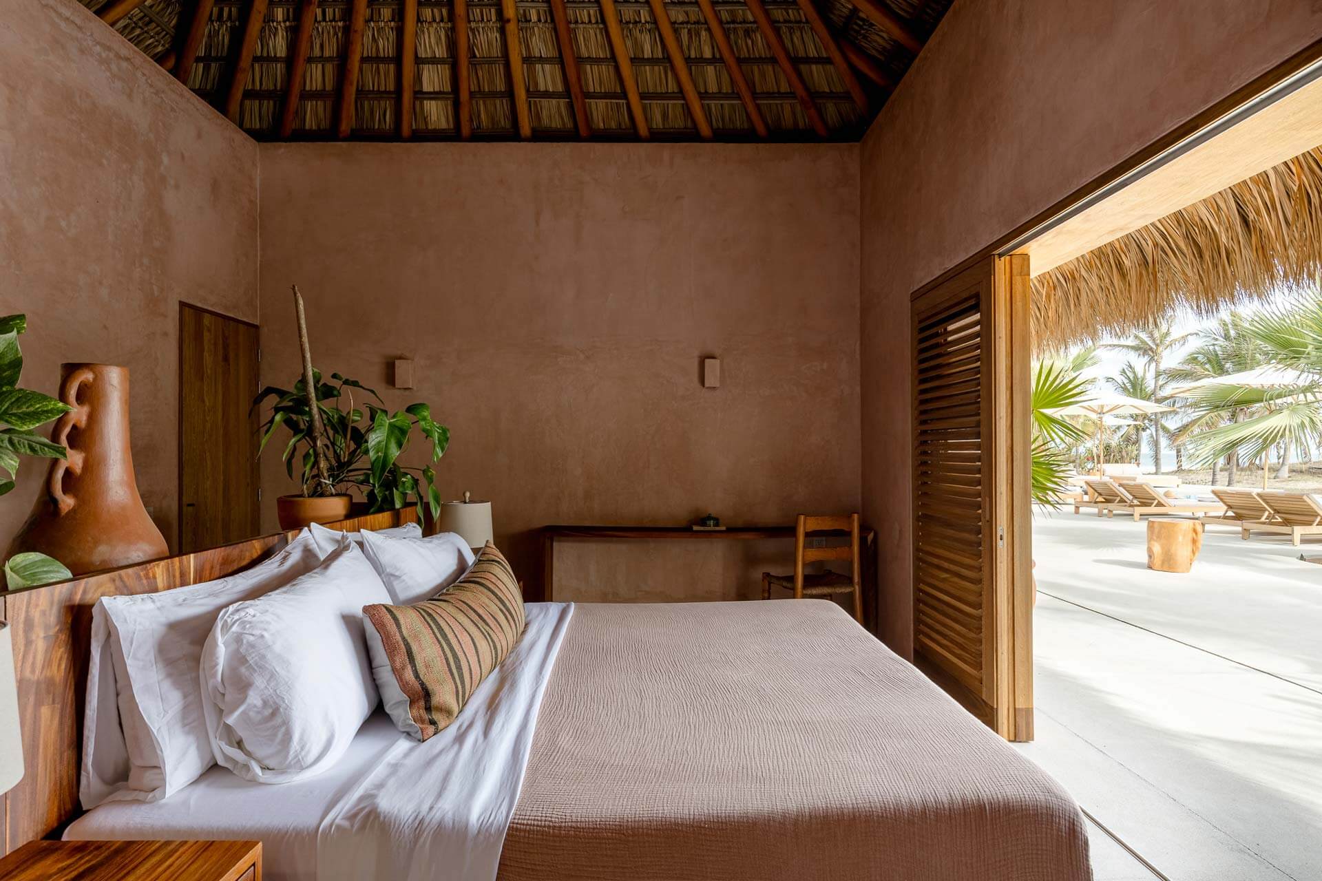 Casa Coco Beachfront Suite