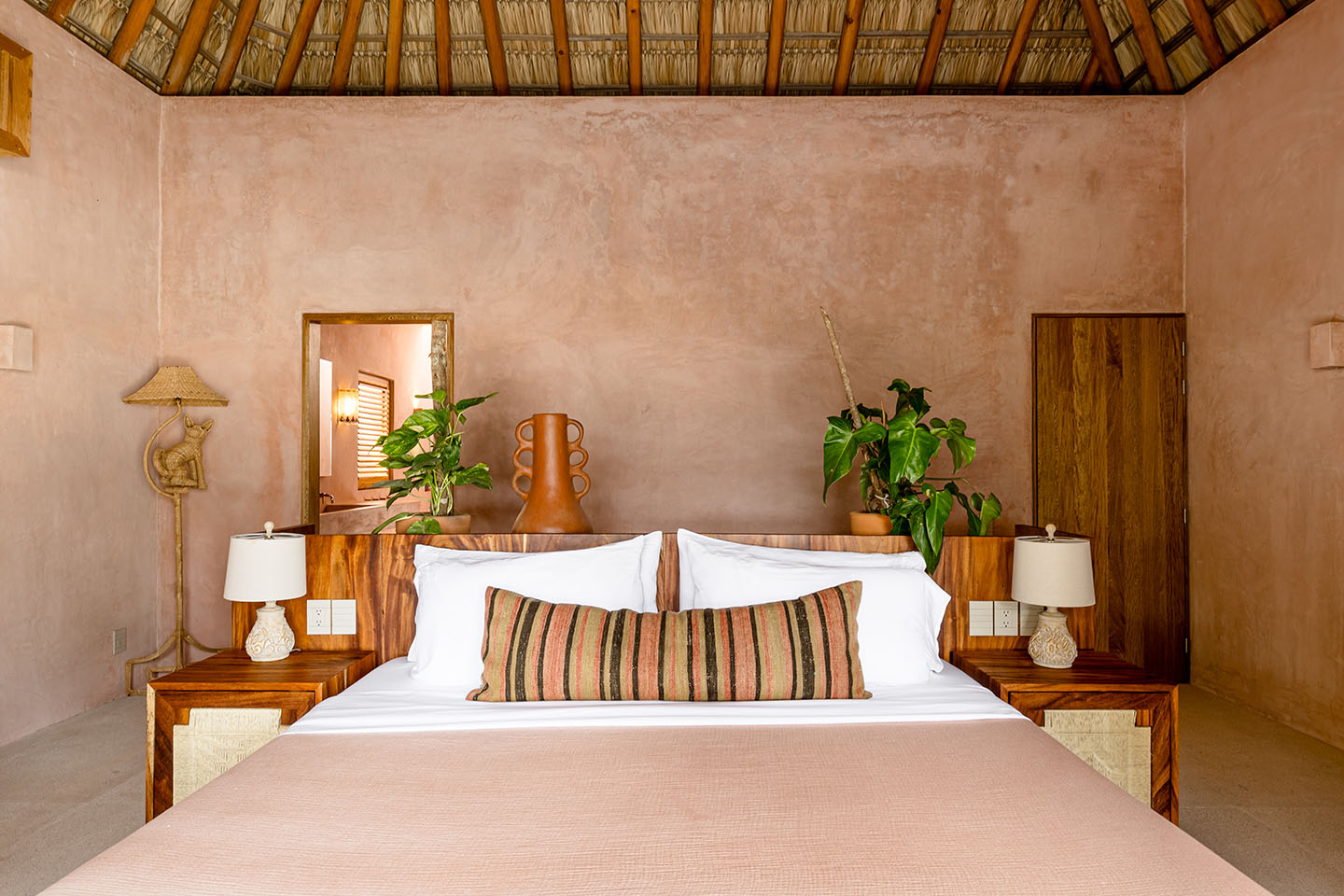 king sized master suite