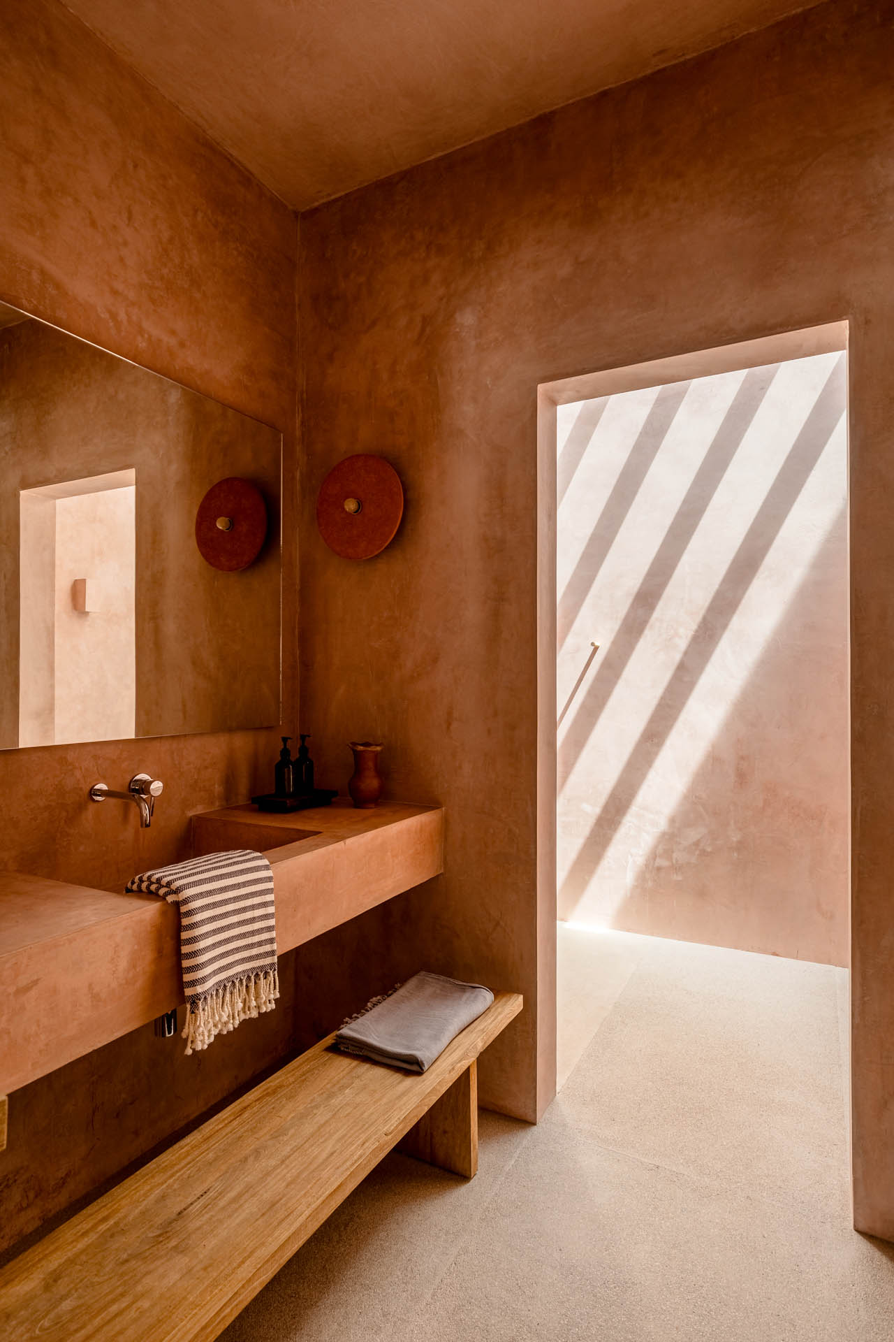 Beachfront King Suite interior