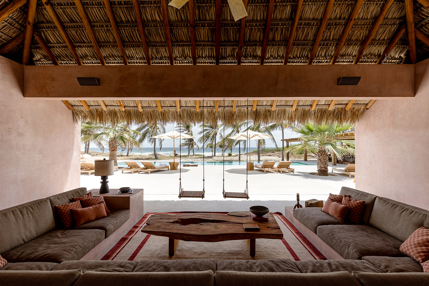 casa coco living room facing beach